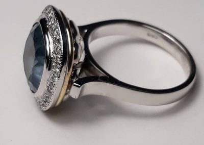 18ct Topaz Diamond Dress Ring